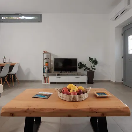 Papa * Γλινάδο Νάξου