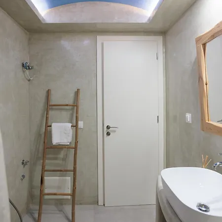 Papa Apartment